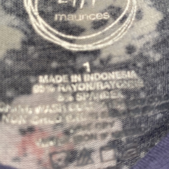 Maurice’s plus top - Picture 2 of 2
